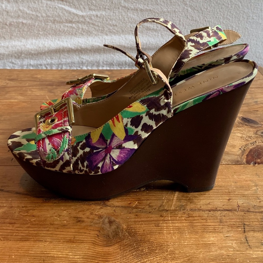 Nine West cheetah flower wedges size 8